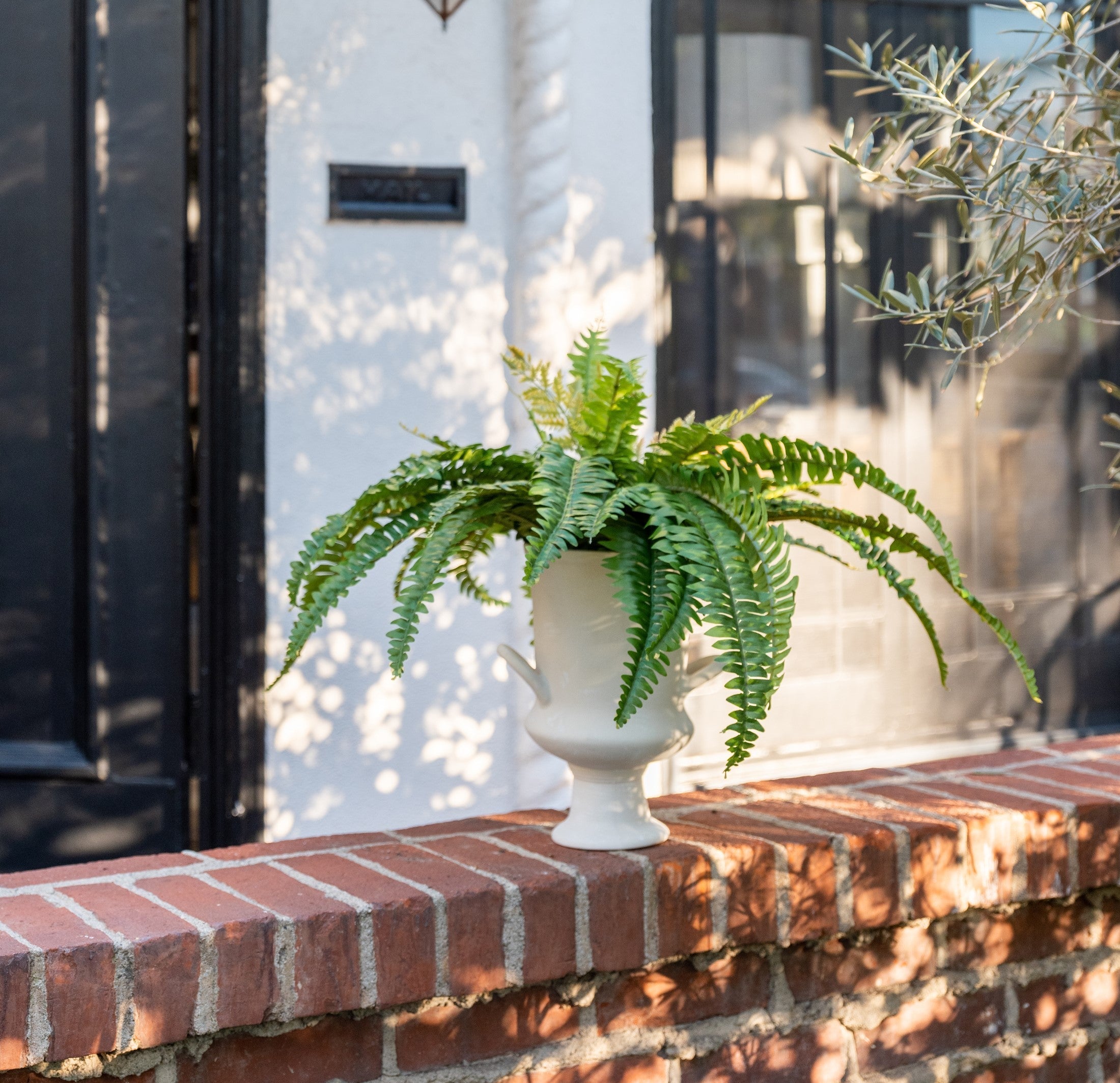 Artificial Ferns for your Front Porch  Front porch plants, Porch planters,  Porch plants