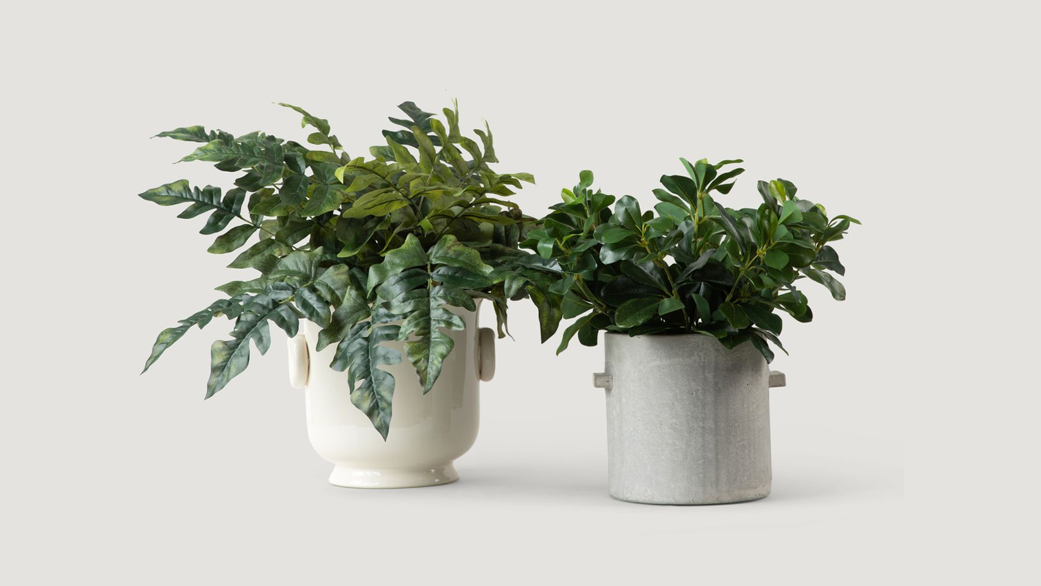 The Art of Matching Fake Plants with the Perfect Flower Pot or Crocks
