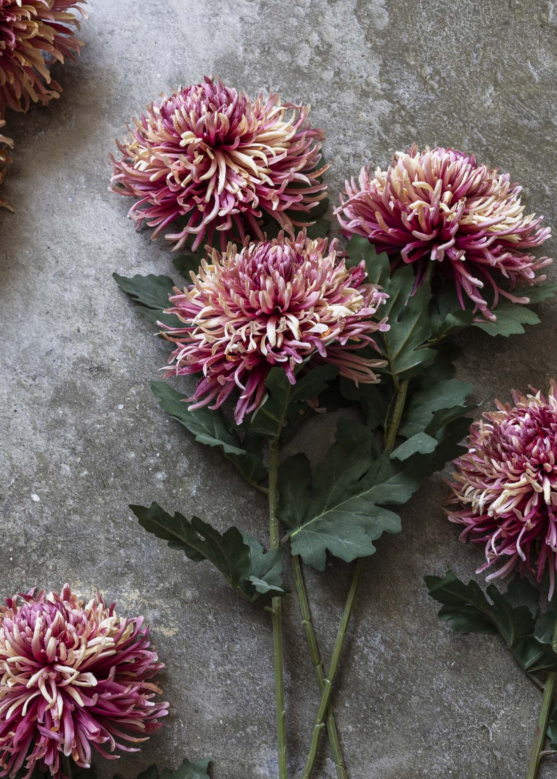 Pink Chrysanthemum fake flowers