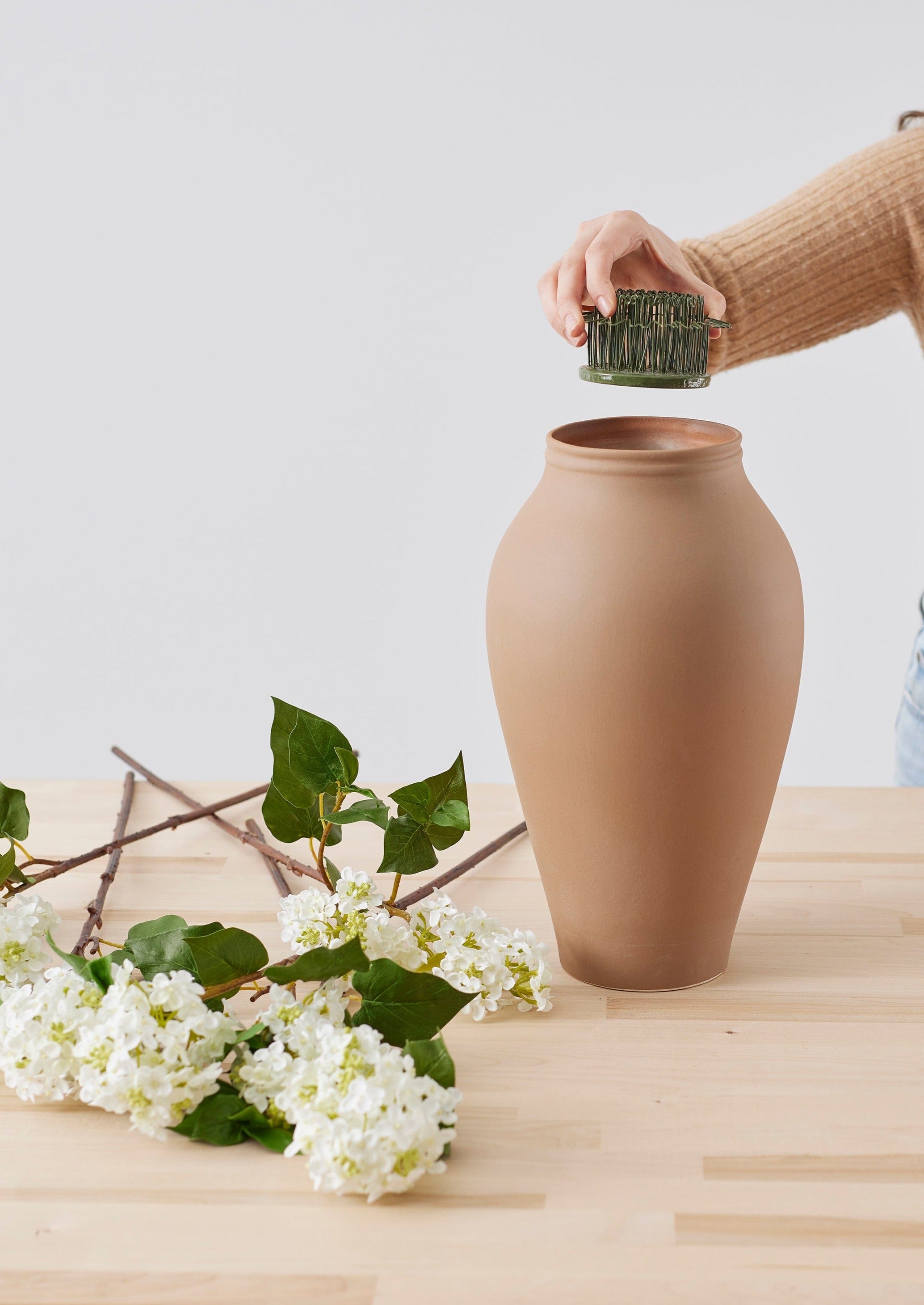 round hairpin flower frog for vase arrangement