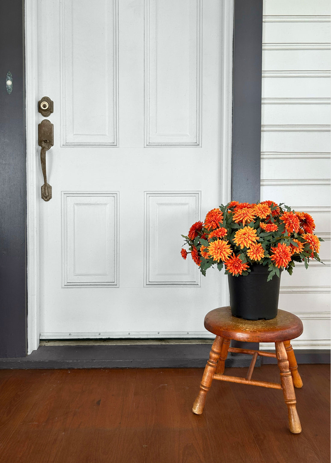 SALE - UV Treated Indoor/Outdoor Potted Fake Fall Orange Mums - 17"