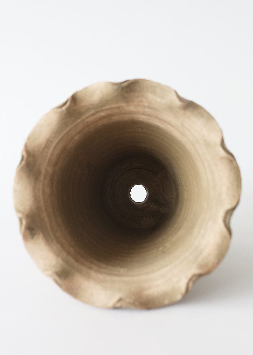 Wakefield Ruffle Top Pot Drainage