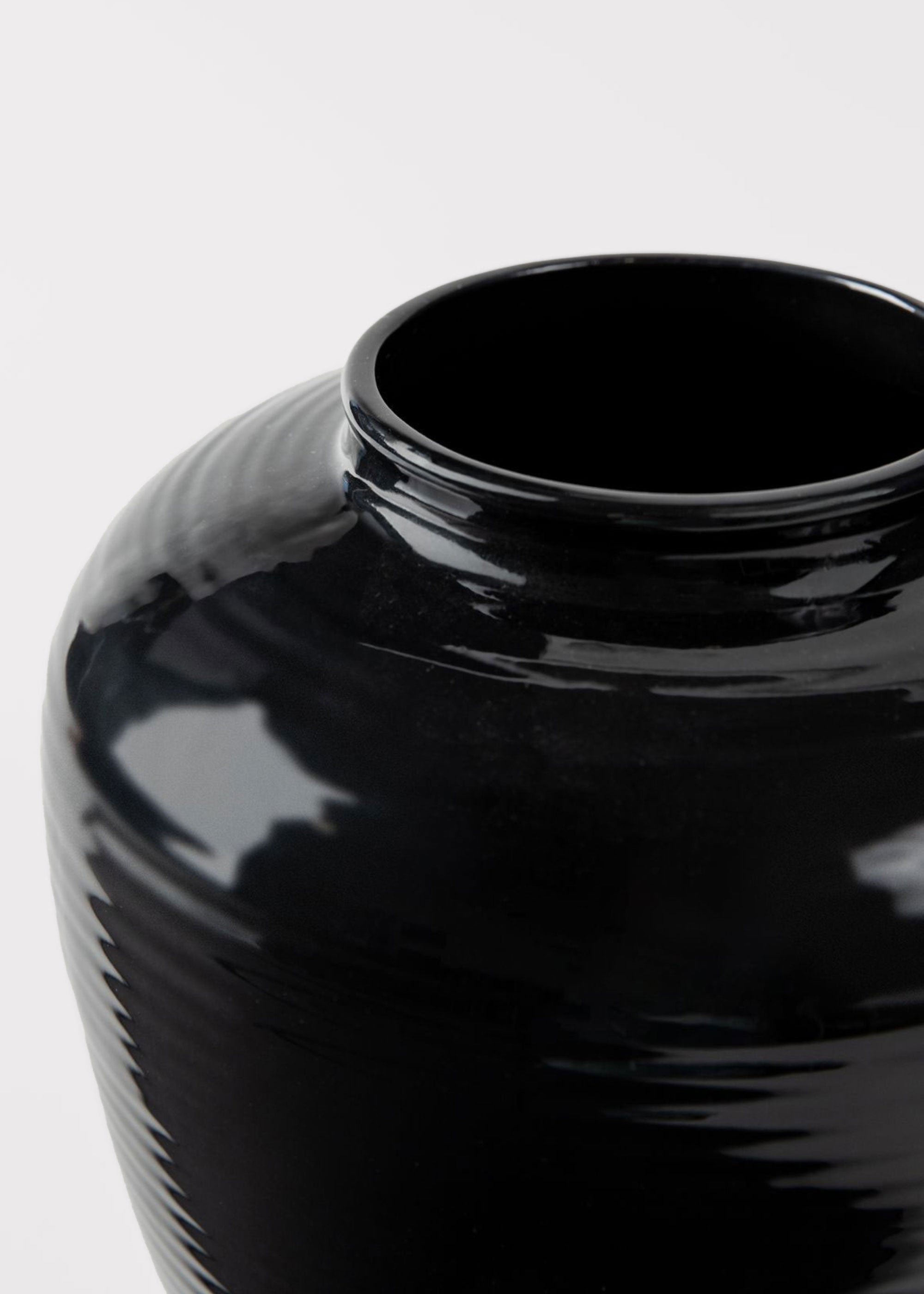 Glazed Ribbed Stoneware Table Vase in Noir - 8