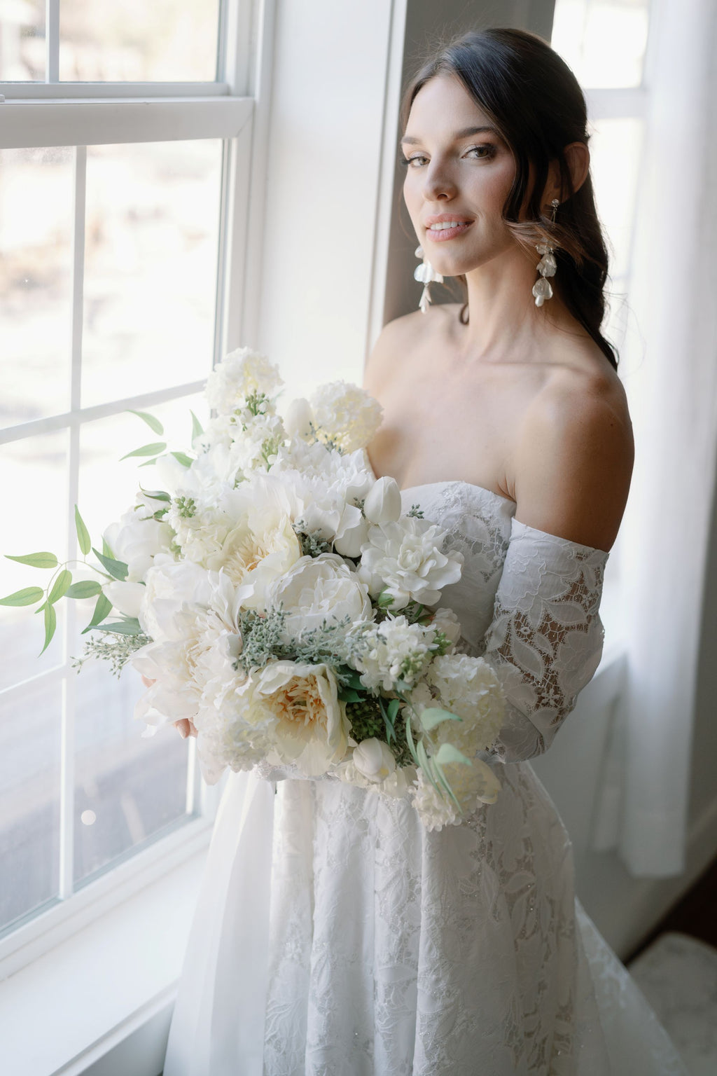 DIY - Large Elegant White Bouquet Design by Aubrey Wood