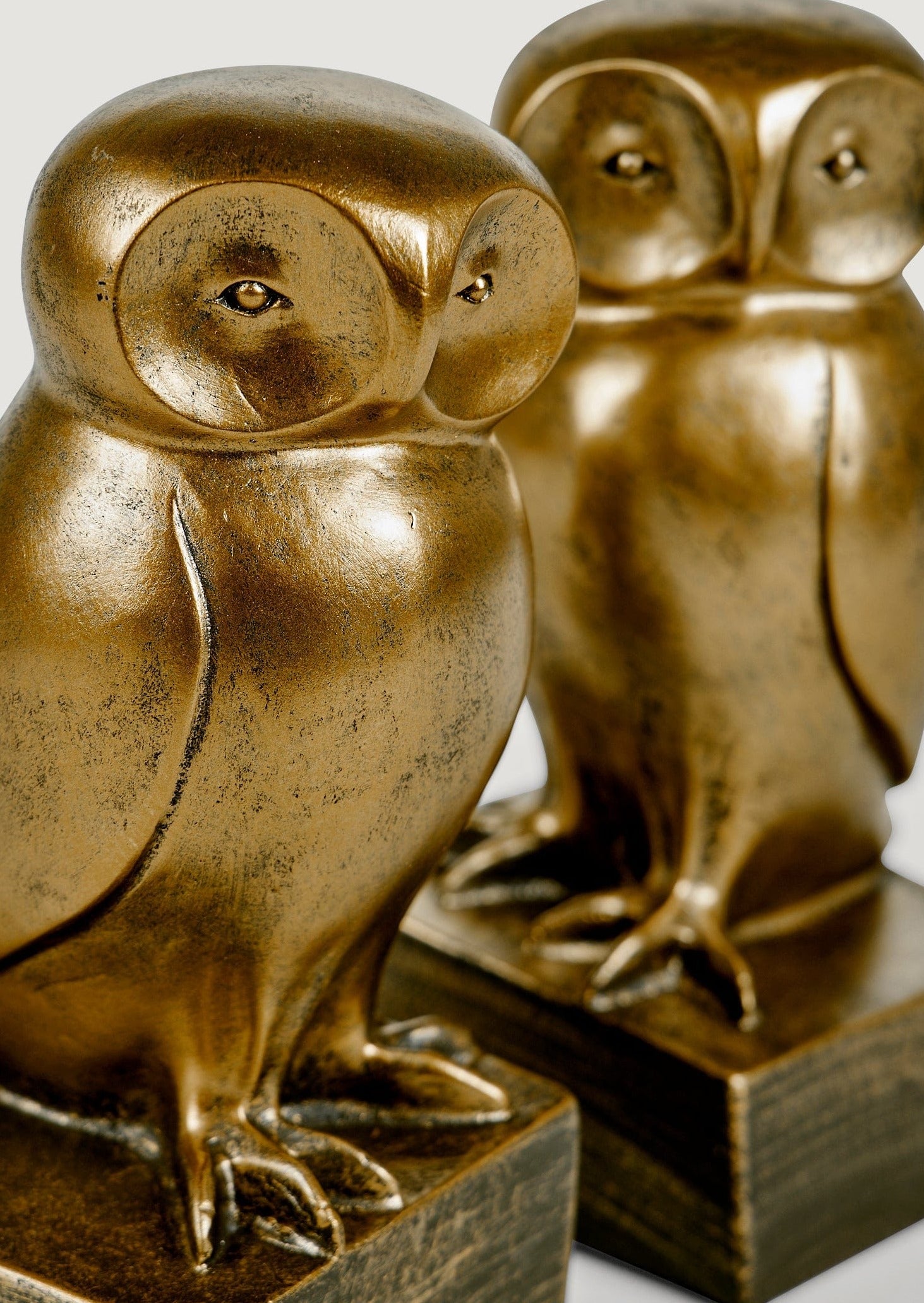 Afloral Set of 2 Bronze Resin Owl Bookends for Interior Design