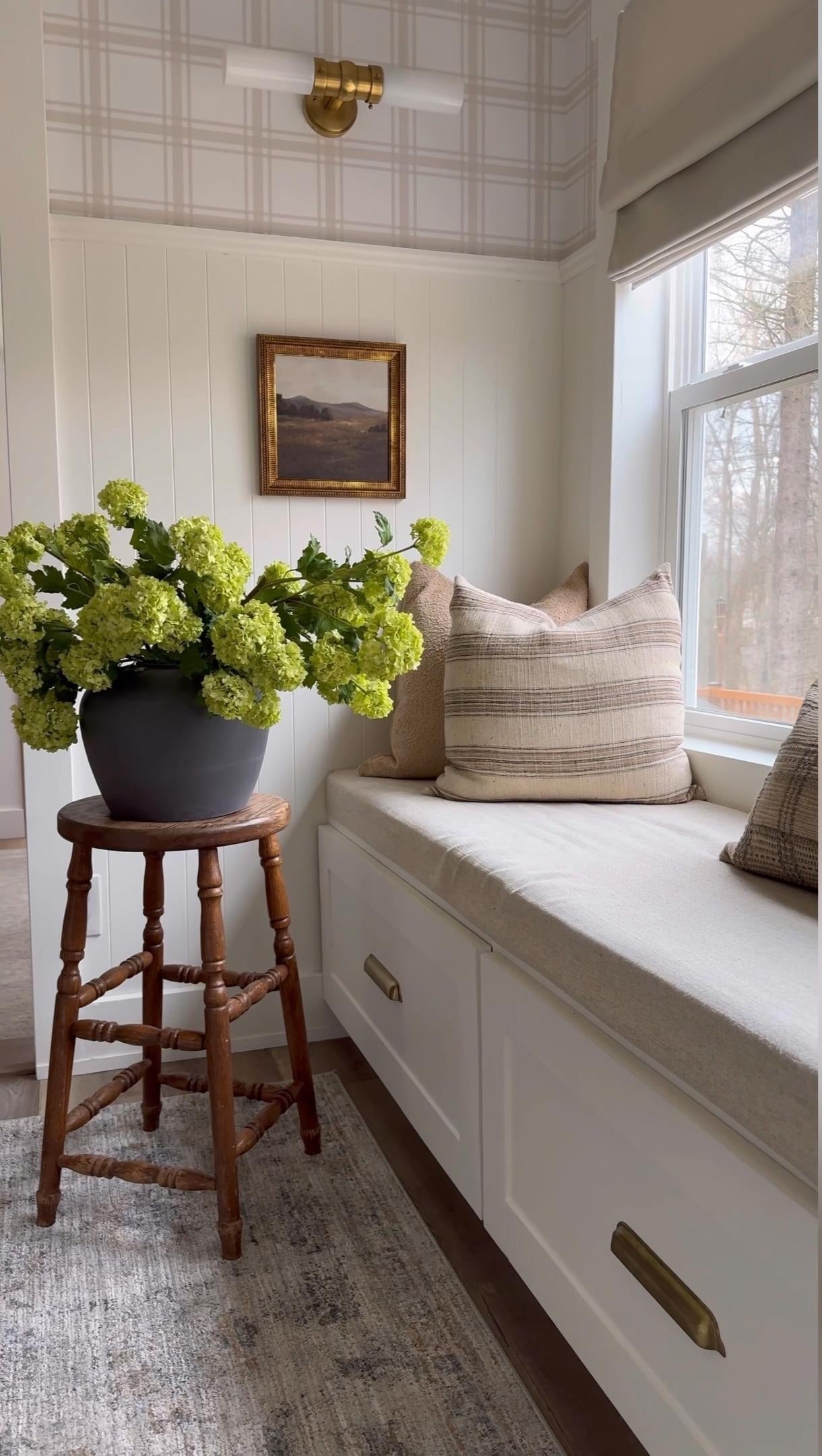 Bright Snowball Design