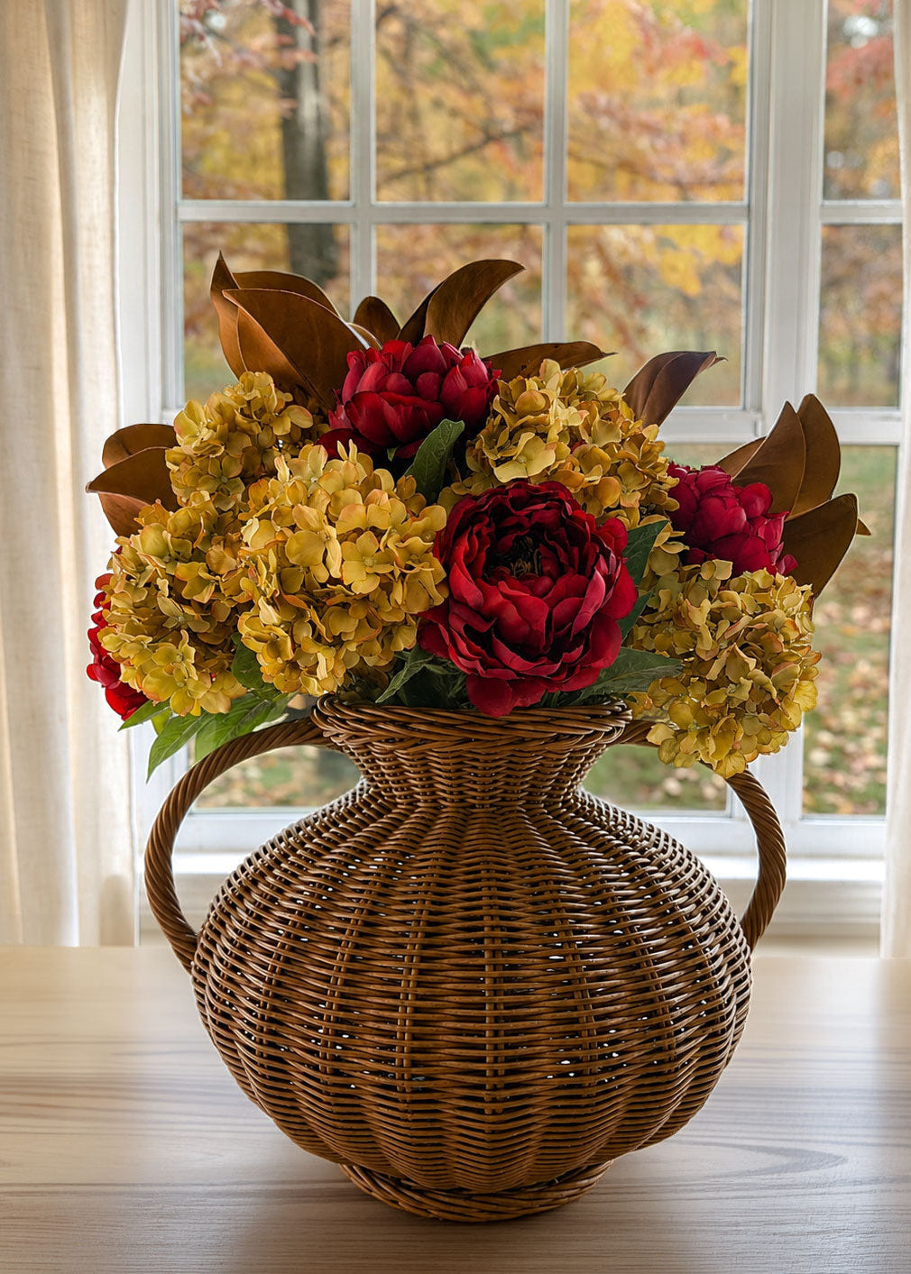 Autumn Hydrangea, Peony & Magnolia Arrangement Design