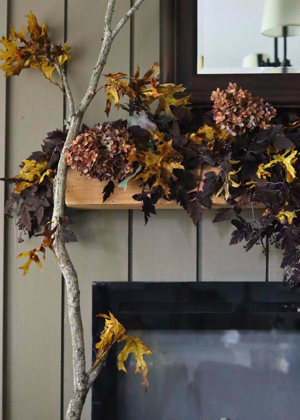 cimicifuga garland styled with preserved oak leaves and hydrangeas