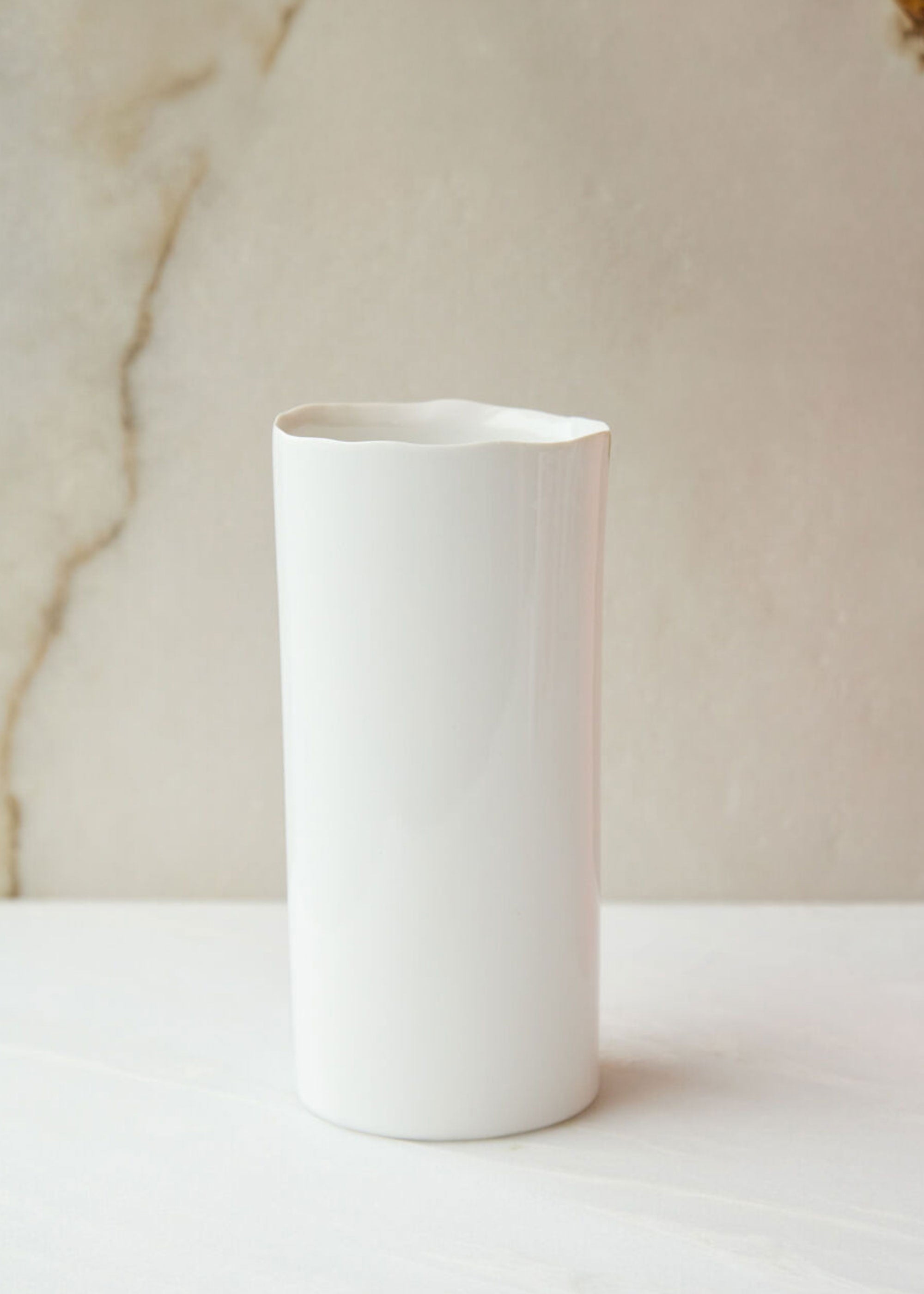 ✨️新品✨️ Murral Inflate petal top (White) Glossy White Cylinder Ceramic Brooklyn Vase - 8