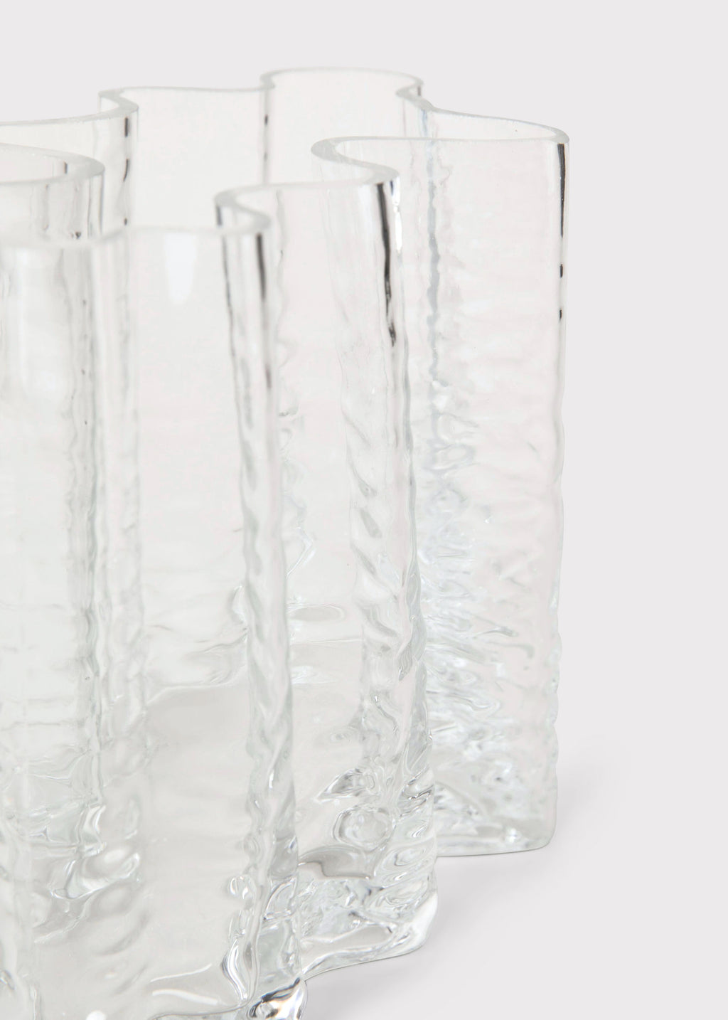 clear glass vase