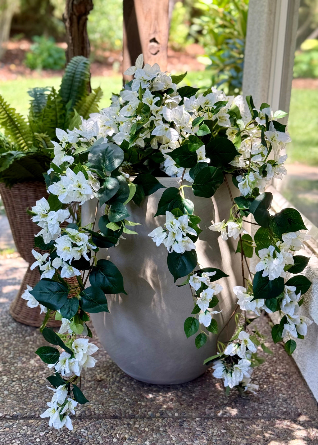 Outdoor Artificial Bougainvillea in White