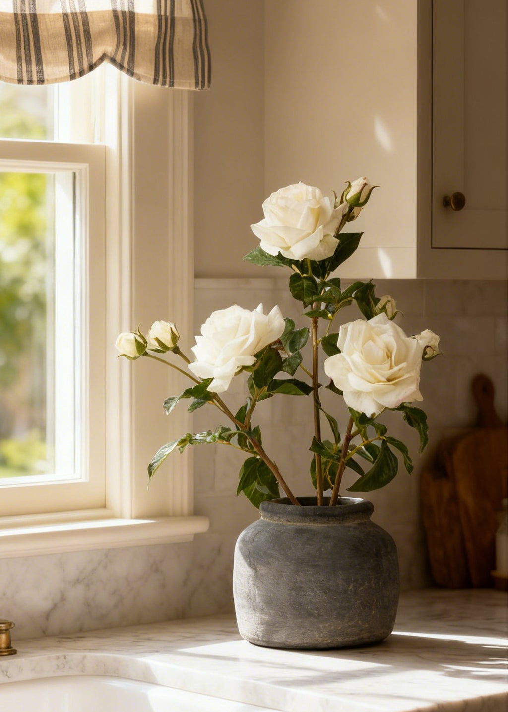 Cream Juliet Rose Arrangement