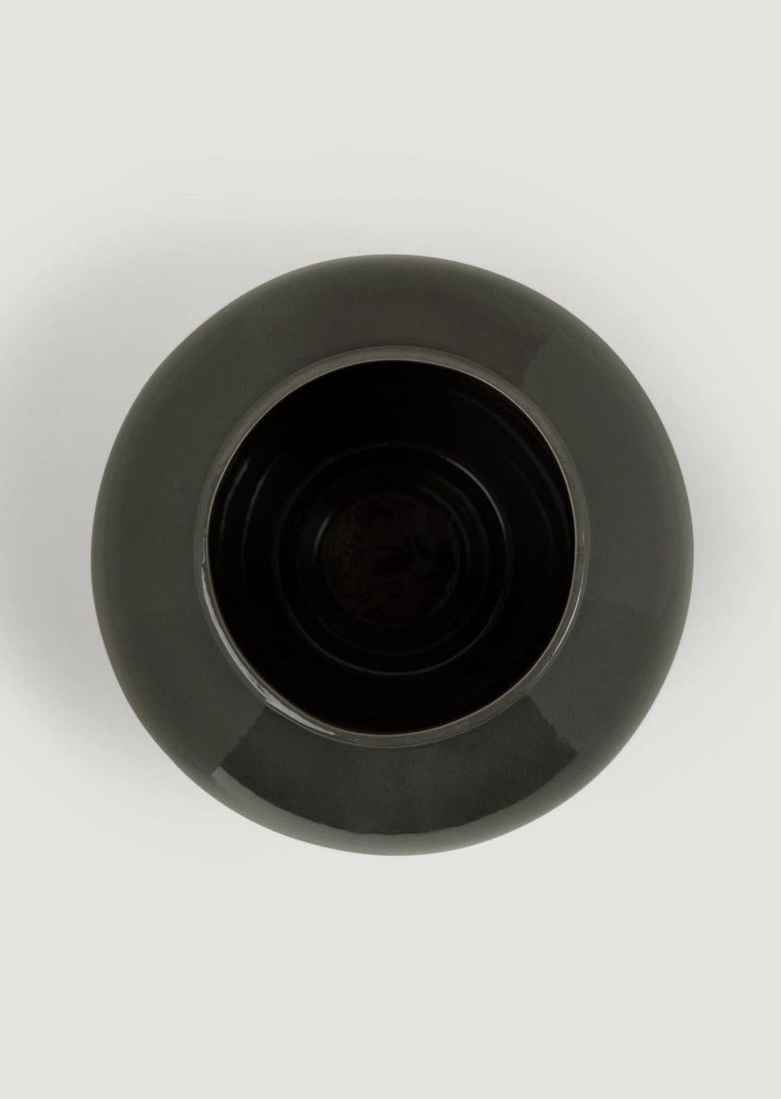 Inside the Ceramic Jar Vase in Smoked Taupe