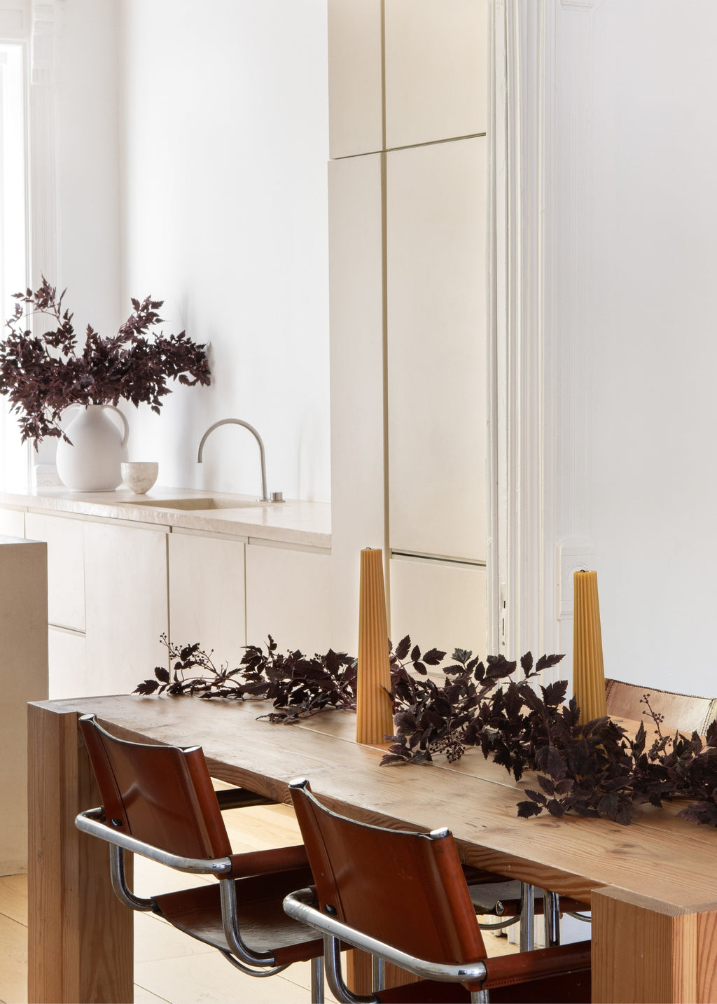 Cimicifuga Garland on a table and Arrangement on the counter