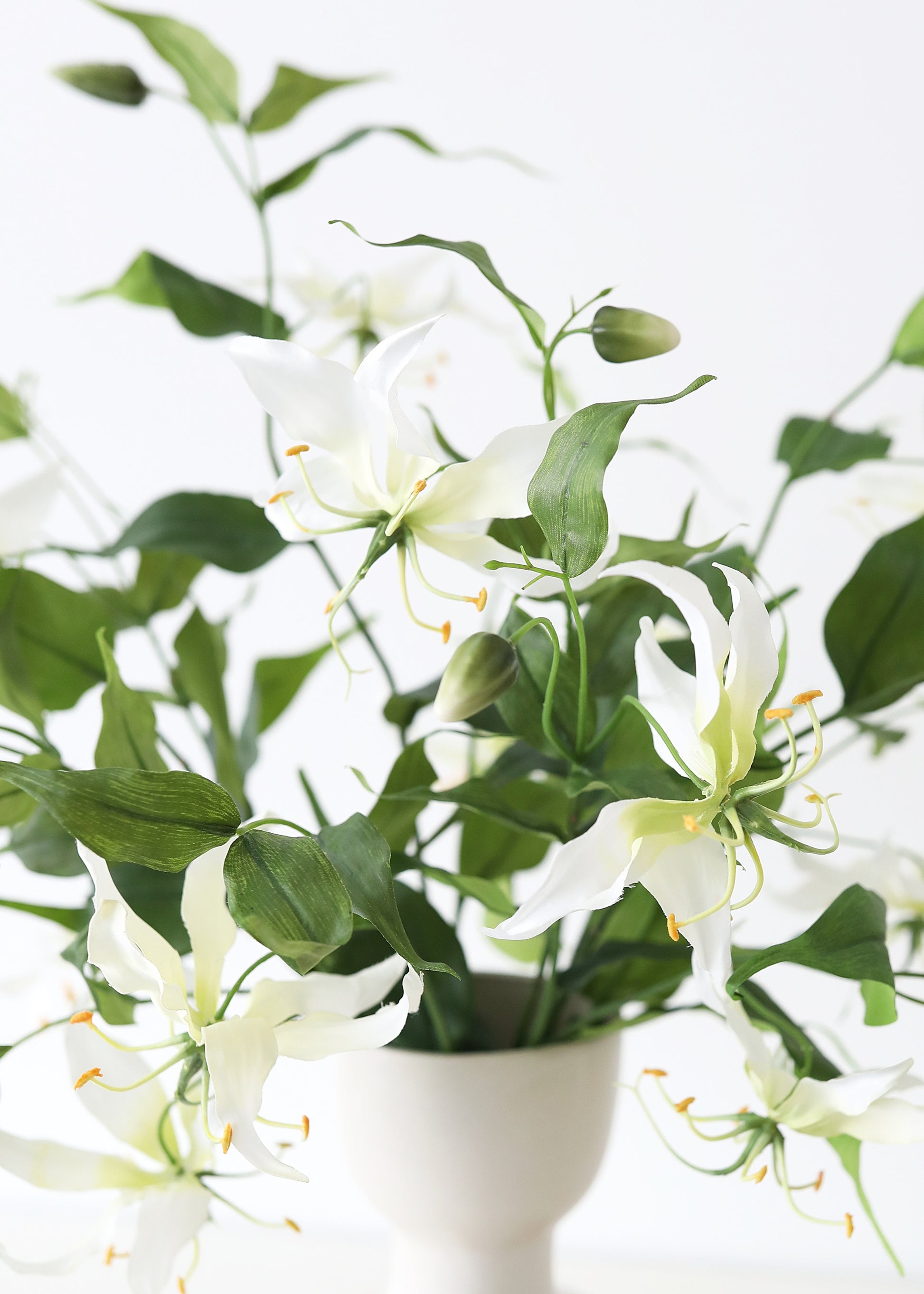 lily artificial flower arrangements Tropical Fake Gloriosa Lily in Cream White