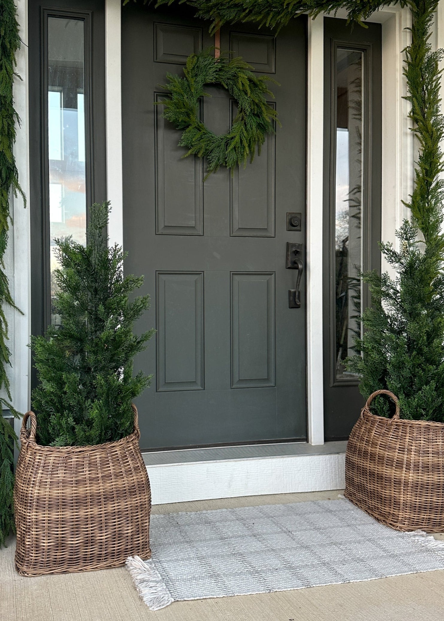 UV Treated Cedar Garlands
