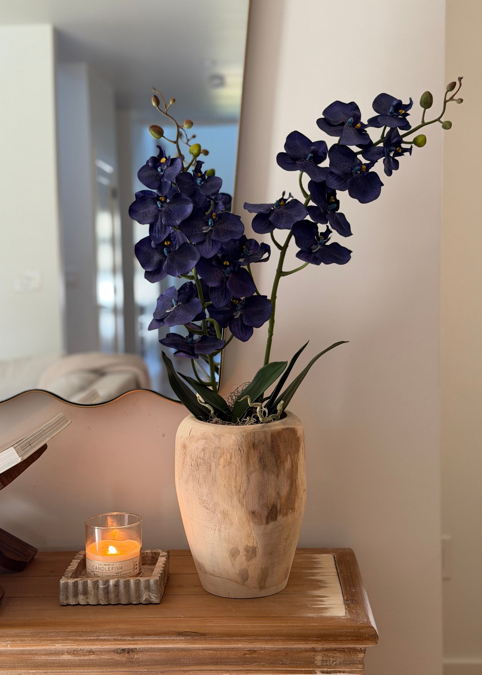 how to style an orchid arrangement