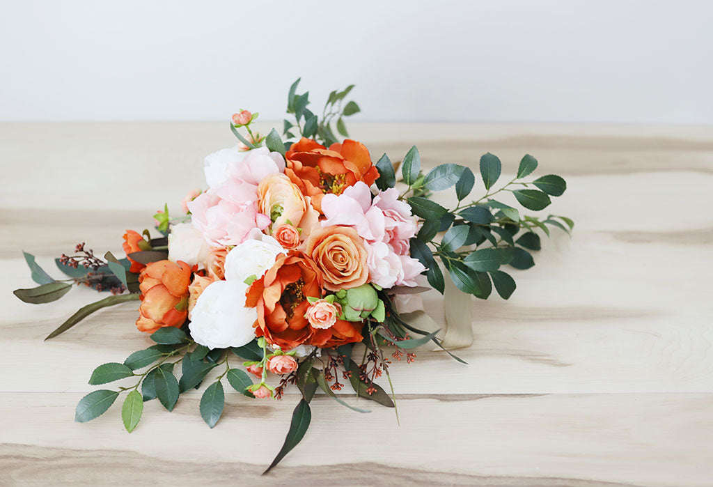 A pastel arrangement for wedding day centerpieces.